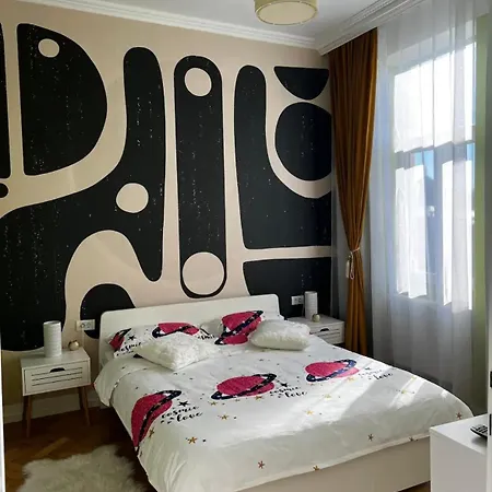 Victoriei Square By David Lejlighed